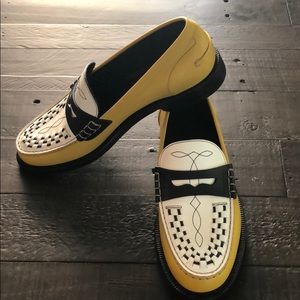 - Brand New Burberry Women Shoes 40=8.5